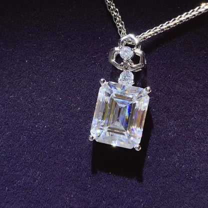 Celestial Glow 5 Carat Moissanite Silver Necklace