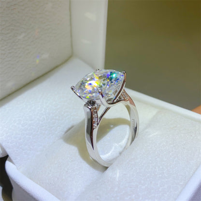 Regal Glow 10 Carat Moissanite Silver Ring