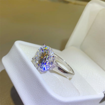 Regal Glow 10 Carat Moissanite Silver Ring